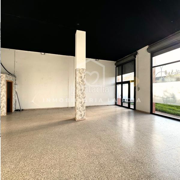 Foto e851f675-d1ef-495f-bb37-c76969a2ceb7. Rent business premise in carrer casats 1 in Ibi