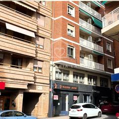 Miete Geschäftsraum in Carrer de la constitució 24. Local comercial en pleno corazón de ibi – listo para empezar a t