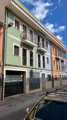 Aparcament cotxe  Carrer santa elena. Garaje + trastero en cl. santa elena