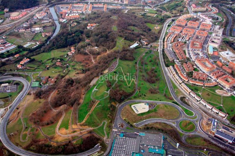Foto c4cfe504-13c6-40c6-8741-03c587aba541. Country house with fireplace heating parking in Loiola Donostia - San Sebastián
