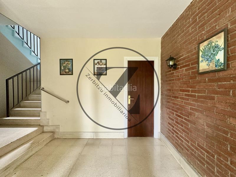 Foto d0ed8cbb-9272-4c73-ad57-6fc013e27b04. Piso en Intxaurrondo Donostia - San Sebastián