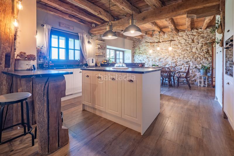 Foto 8149d000-5de4-4a22-b34c-45ad297295a3. Masía en Oiartzun