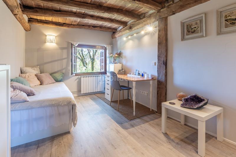 Foto dcfad1db-8bb4-4415-9cef-4dab88abe87e. Masía en Oiartzun