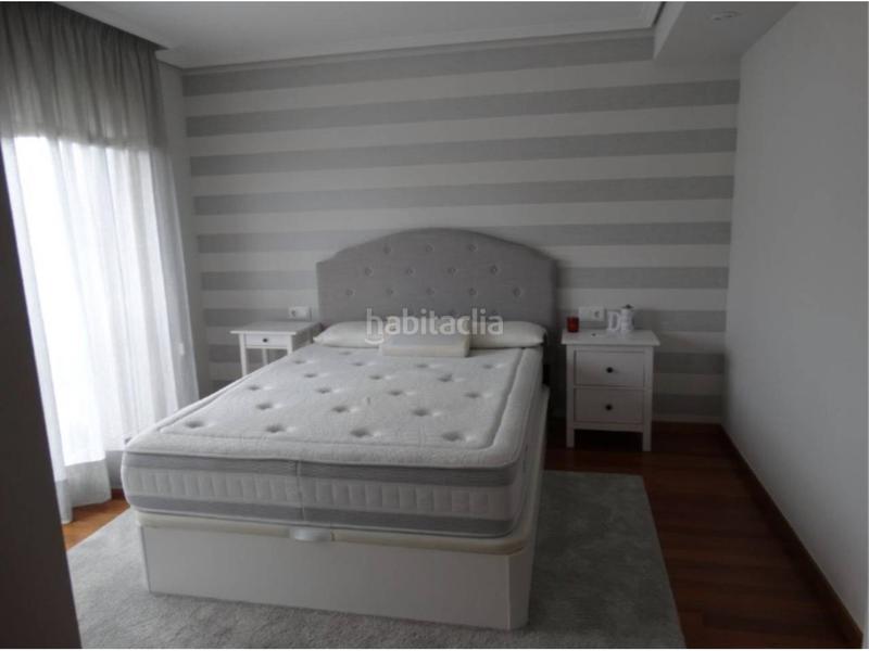 Foto 9245472d-c6d1-40ed-b778-6be6728a9fdb. Chalet se vende chalet en Nigrán centro Nigrán