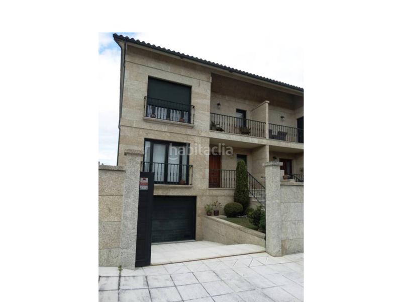Foto c35db1a8-3269-45f6-ba9e-9dc20751edca. Chalet se vende chalet en Nigrán centro Nigrán