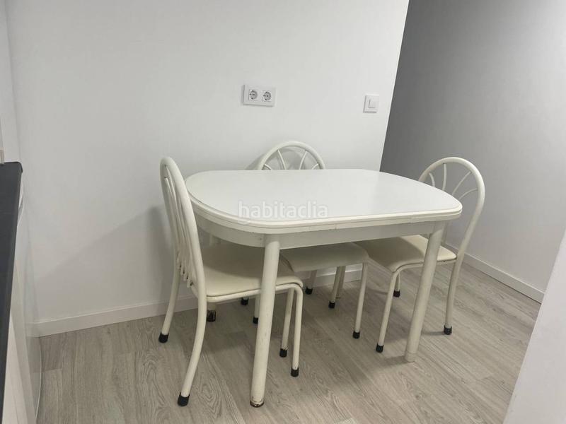 Foto f5c576dd-3aa2-40c1-8f60-f7df75ee0e3f. Alquiler piso alquiler de vivienda tipo piso Teis en Vigo