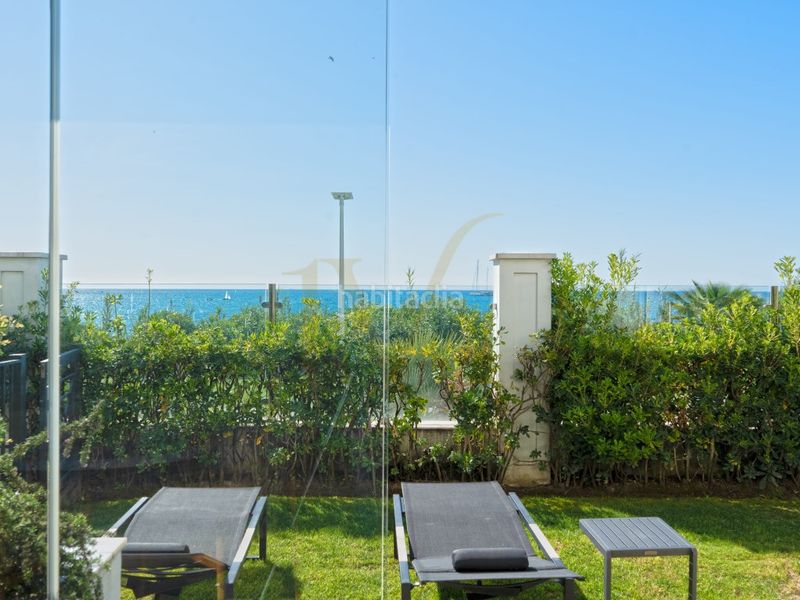 Foto 8dd706a8-6afc-4b11-9b0d-1dd657ba7104. Apartament amb piscina a Seghers Estepona