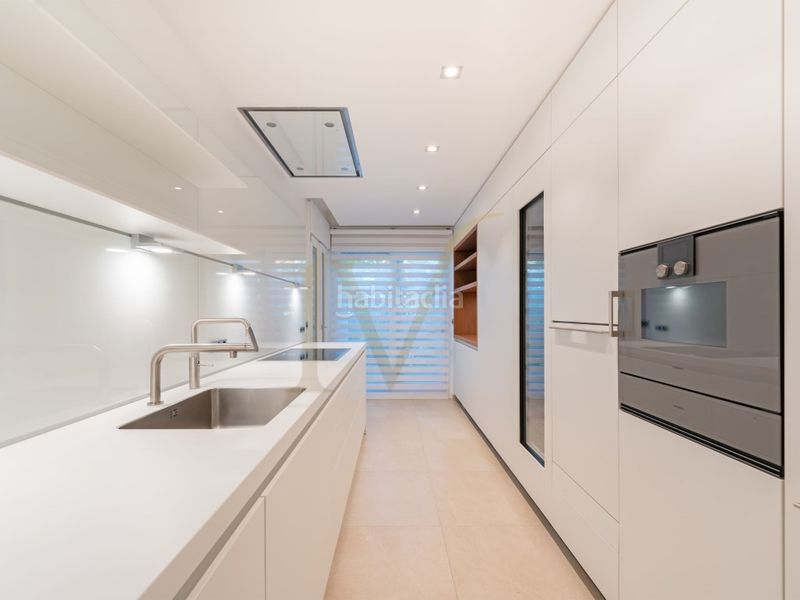 Foto 922a7900-5d56-45e9-87ab-716ba636b91d. Apartament amb piscina a Seghers Estepona