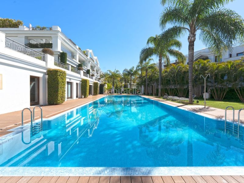 Foto d733a97d-43ec-43d6-bc04-e1bee1ffebbd. Apartament amb piscina a Seghers Estepona