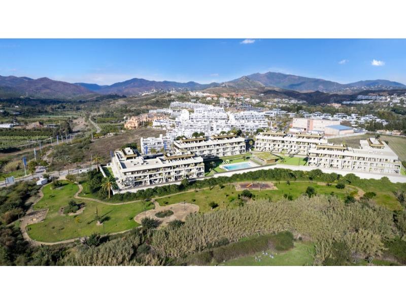 Foto 61a5f1ff-9ff8-4f13-949b-5931a68e18cc. Apartamento tu hogar en armonía en Cancelada en Cancelada Estepona