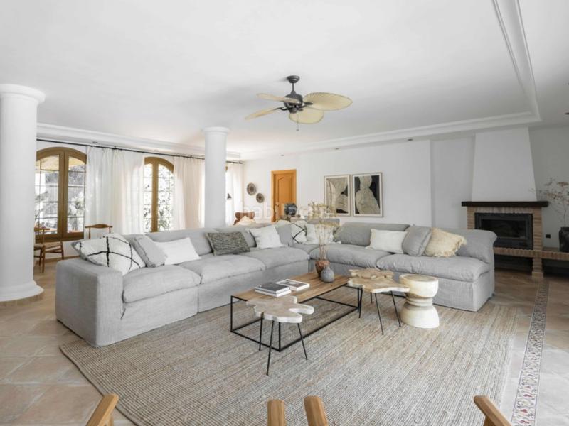 Foto 72213748-0028-49a4-8a77-db49f2973d64. Casa amb aparcament piscina a Cancelada Estepona