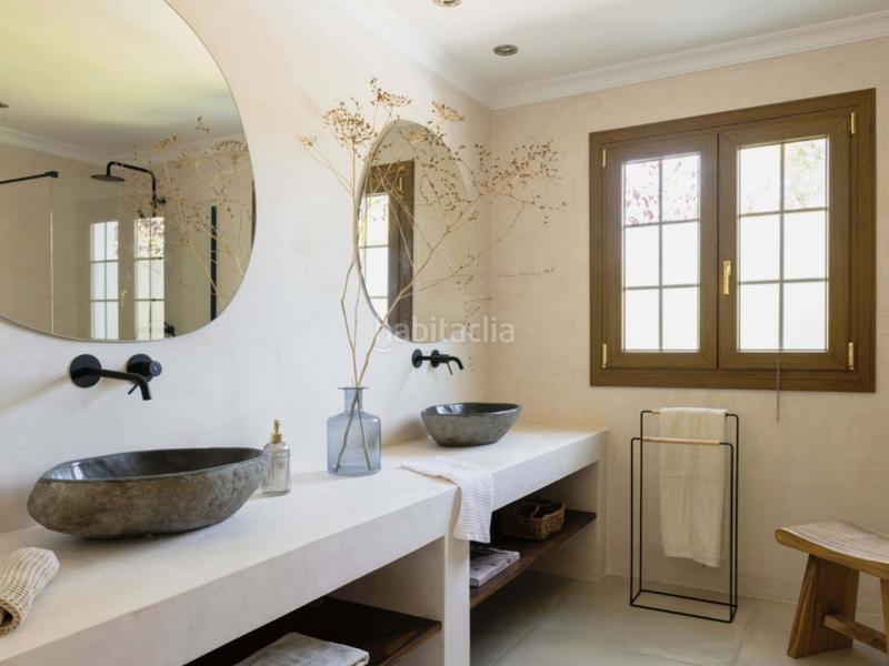 Foto eae8c75d-37fc-4419-9e68-258798239029. Casa amb aparcament piscina a Cancelada Estepona