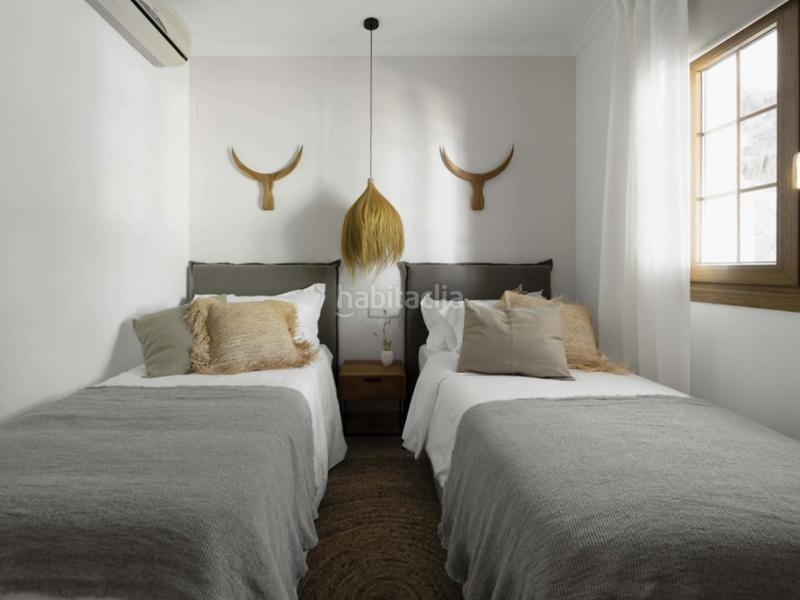 Foto fc45d485-fb9b-4ff1-9f42-aed3f3837a78. Casa amb aparcament piscina a Cancelada Estepona