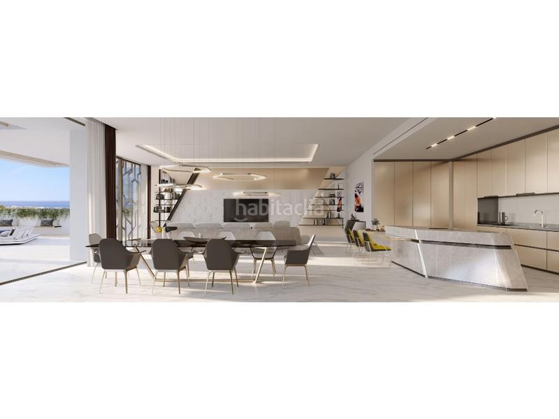 Foto 2bde2688-1c79-46fd-910b-97b3f5fe7744. Casa amb aparcament piscina a Benatalaya Estepona