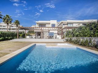 Casa  N/a. Villa de lujo en primera línea de playa