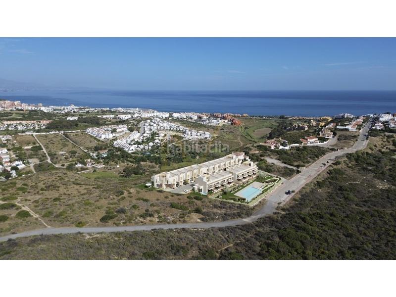 Foto dbe7809b-a2f7-461a-8b74-d699b4b9c86d. Apartamento adosados de lujo con vistas en Alcorrín Manilva