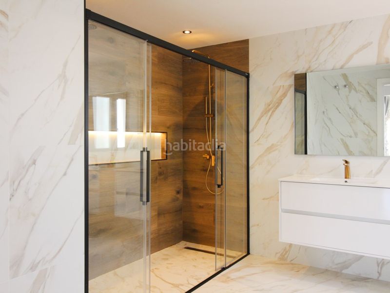 Foto 261a7cff-a08a-46dd-9107-ffcb87cf31d0. Casa amb aparcament a Hacienda Torrequebrada Benalmádena