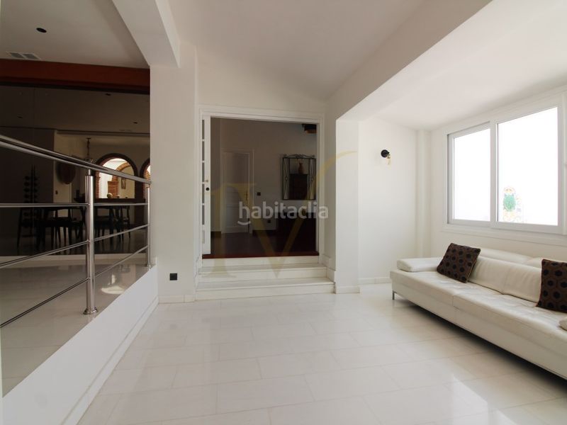 Foto aa989141-cbf1-4f86-b1ad-942e5bd91b17. Casa amb aparcament a Hacienda Torrequebrada Benalmádena