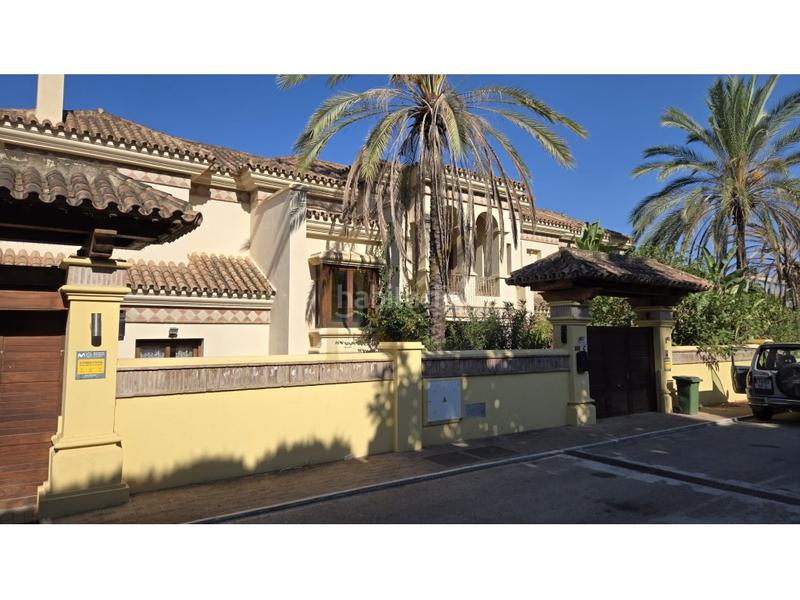 Foto 5c6b1e1b-7747-4df8-bb76-9d04d0aef234. Casa villa para reformar cerca del golf el paraíso en Estepona