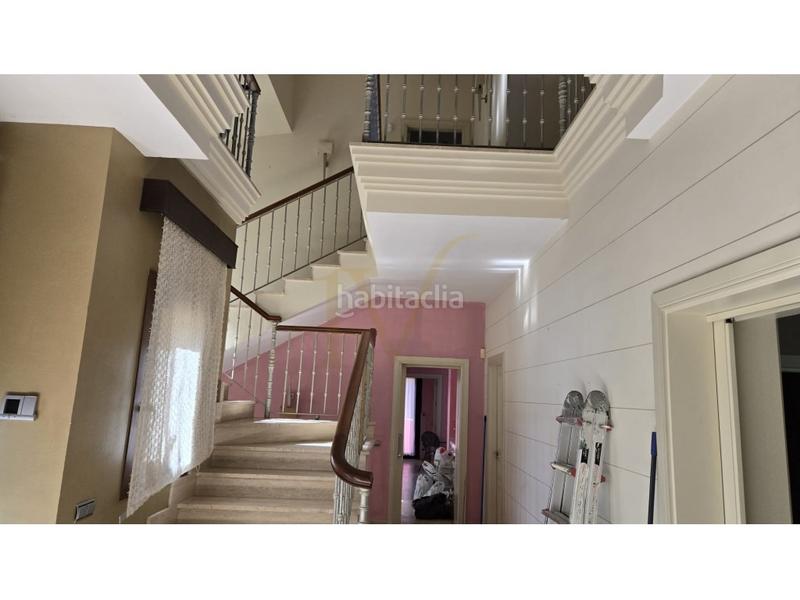 Foto be421e70-c7dd-49e5-9e11-70d63e64c32d. Casa villa para reformar cerca del golf el paraíso en Estepona