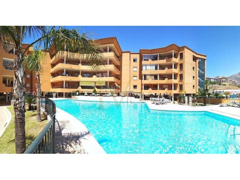 Foto df69f184-adc9-4945-b2a6-4b9ad2afe555. Apartament amb aparcament piscina a Los Pacos Fuengirola