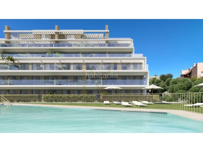 Foto a8f24d7c-1bf1-4391-9ccf-679ca57fa39b. Apartament amb aparcament piscina a Bel - Air Estepona