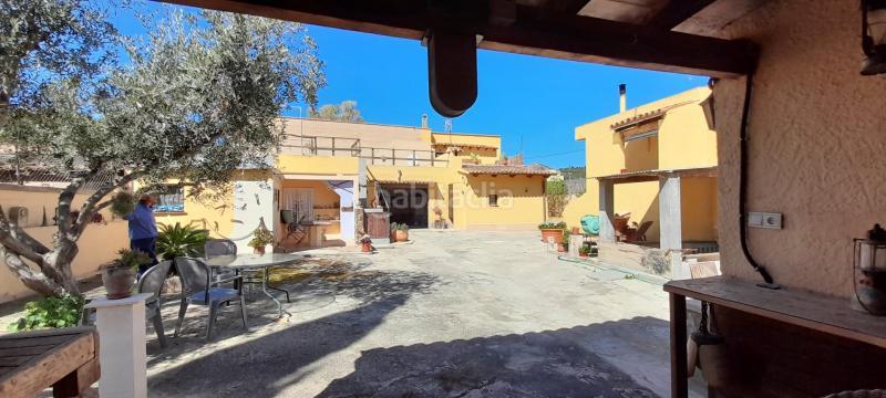 Foto 07056ef0-ed7d-4407-bd87-f69ba7ef48c9. Casa bifamiliare in 0 in Andratx Andratx