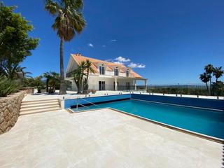 Chalet in 0. Villa única en establiments