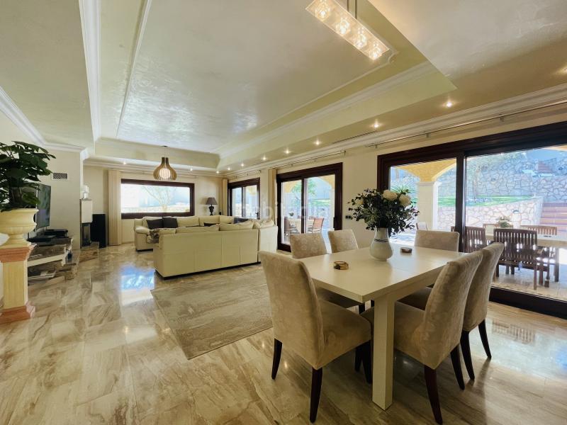 Foto ae6cfb0a-934f-409a-9993-cb296c2b27b2. Chalet in 0 in El Toro Calvià