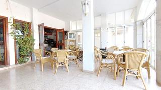 Business premise in 0. Gran oportunidad de comprar local con terraza frente a la playa
