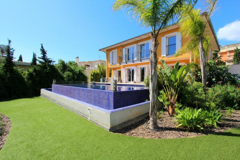 Foto 1aeeeaab-251f-413b-9010-21d635aa05da. Chalet en 0 maravilloso chalet en torrenova en Magaluf Calvià