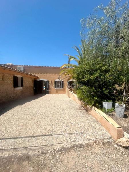 Foto 35f7f5fe-b2ca-4a56-aeb5-bc3657cfe57a. Chalet in 0 in Calvià poble Calvià