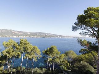 Xalet a 0. Impresionante casa con vistas al mar y bajada directa al mar en