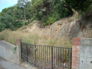 Posto auto in Sant Cebrià de Vallalta. Garaje en parcela de 800m2 en urbanización