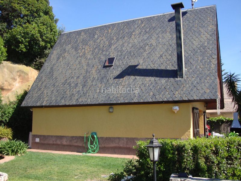 Foto 8c45675f-9b69-43f9-b9bb-fba8bffe29a6. Casa amb aparcament piscina a Sant Cebrià de Vallalta