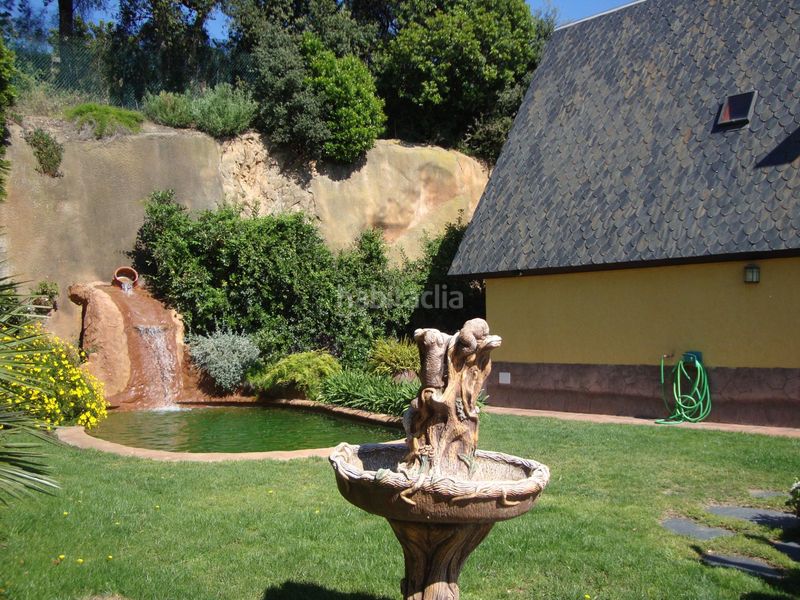 Foto c6d45230-df04-479d-94a8-eb105409f307. Casa amb aparcament piscina a Sant Cebrià de Vallalta