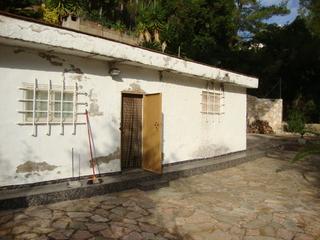 Terreny residencial a Sant Cebri de Vallalta. Casita garaje 2 parcelas