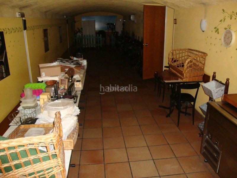 Foto 9a667aee-87b8-4c93-8c43-a679f18466a2. Local comercial a Canet de Mar