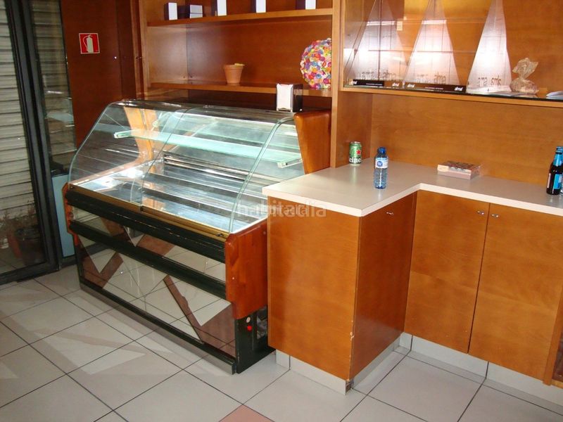 Foto d27bdfad-82fc-413b-ae43-173e90dfaf2e. Local comercial a Canet de Mar