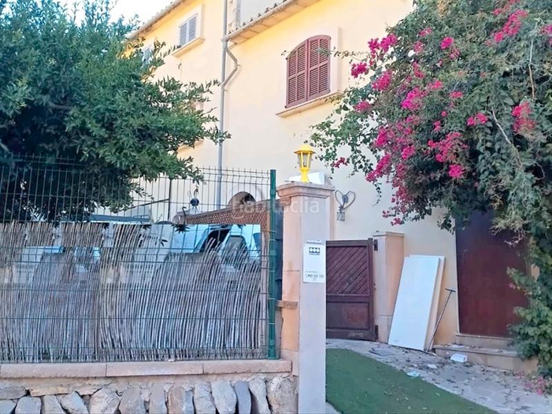 Foto 58ae6c54-87fe-4eb2-8014-8ca1ae10fad7. Casa adossada amb xemeneia a Puigpunyent