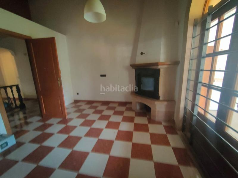 Foto ca1d537a-75e1-4562-9d89-aa3117d7462b. Casa adossada amb xemeneia a Puigpunyent