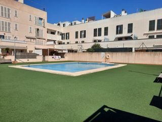 Appartamento  Carrer de s'era d'en tem. Piso en campos con piscina comunitaria y plaza de aparcamiento.