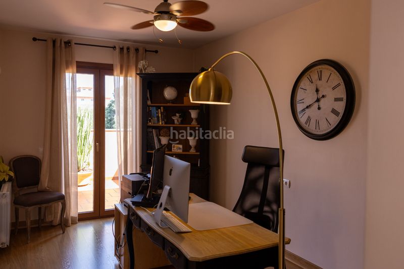 Foto bce78bbe-e2aa-442a-9592-1102634c93fd. Casa adossada amb aparcament a Els pla de na Tesa Marratxí