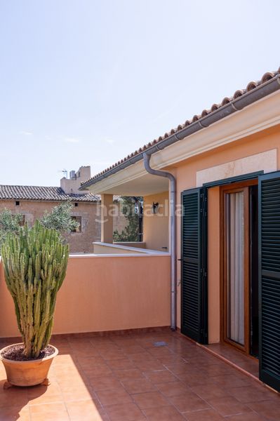 Foto c8f30373-b1c2-4d68-a318-713f4ad24b74. Casa adossada amb aparcament a Els pla de na Tesa Marratxí