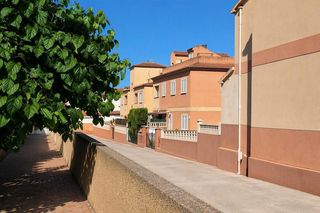 Casa a schiera  Carrer de barcelona. Chalet adosado en sa torre