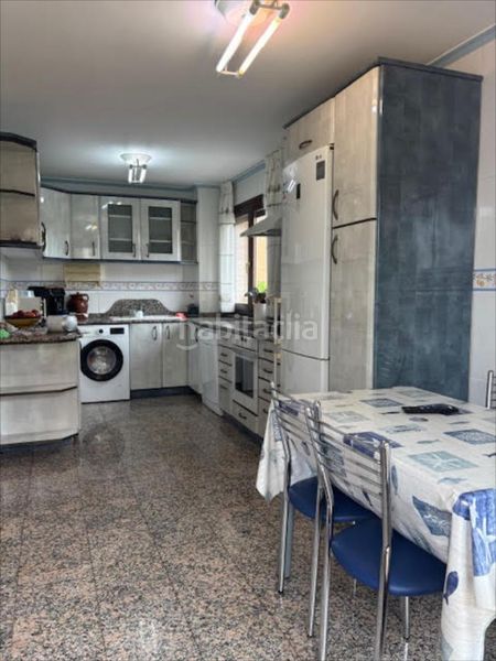 Foto 43f7040e-7abb-4430-ad75-1f9277f2e5e4. Casa aparellada a Montecanal Zaragoza