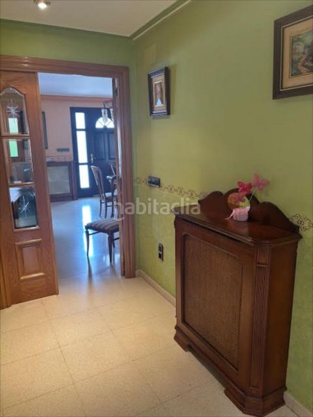 Foto 54c25ec8-aa95-4d9f-8e11-183a55c43093. Casa aparellada a Montecanal Zaragoza