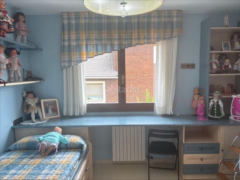 Foto ecdc4cc1-6985-41ec-b414-3d25ce73b5ad. Casa aparellada a Montecanal Zaragoza