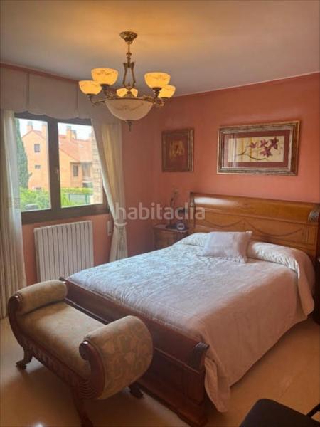 Foto 213eec15-75a6-4ec9-b824-a34f13ea0d23. Casa aparellada a Montecanal Zaragoza