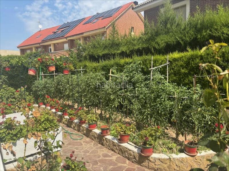 Foto 78fc9f24-ad16-4388-93a6-c4a7d520a8c3. Casa aparellada a Montecanal Zaragoza